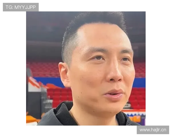 卢伟：鼓励拼劲，期待健康完赛每场比赛